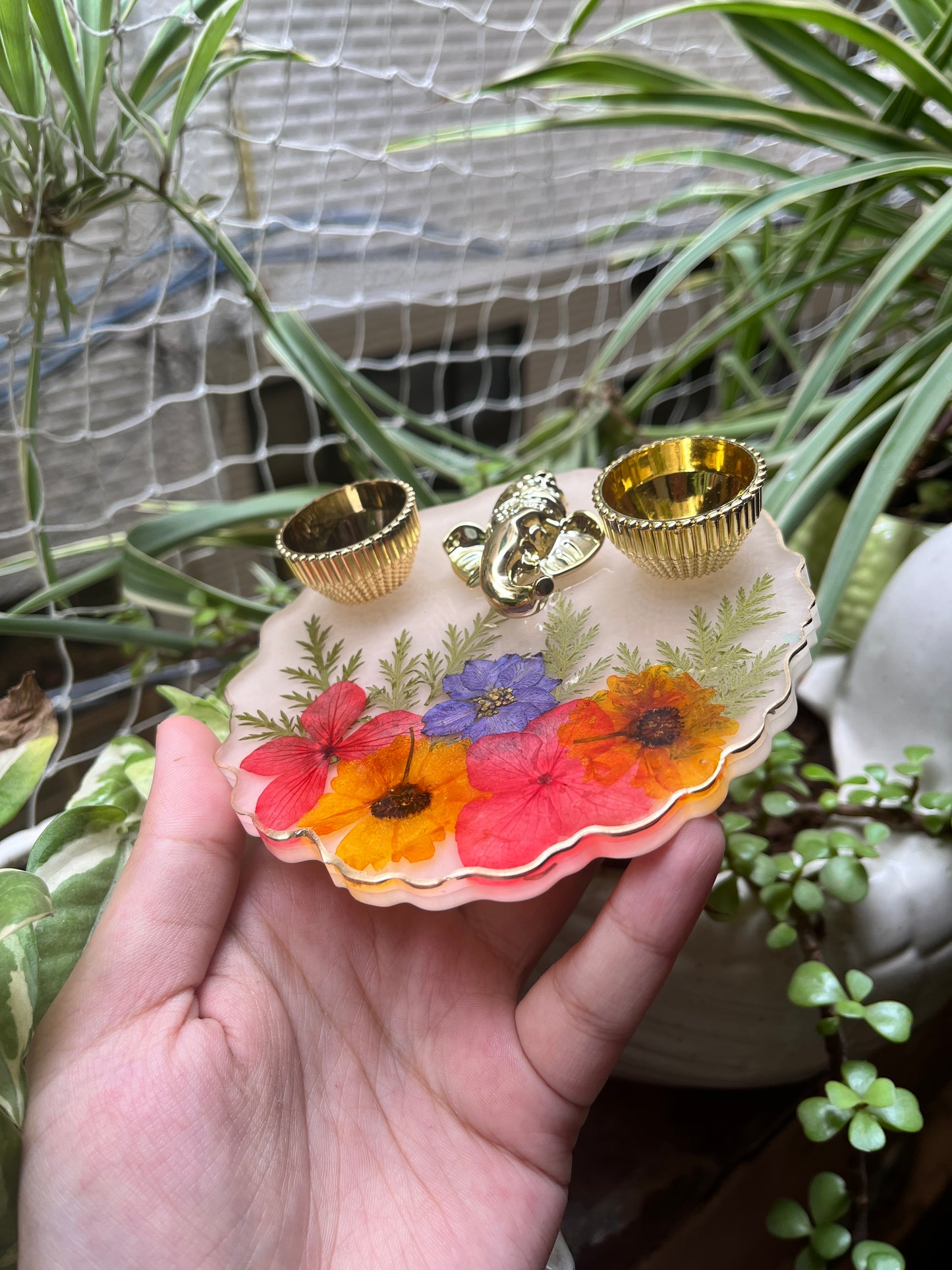 Petite Floral Pooja Platter - Hydrangea Sunflower